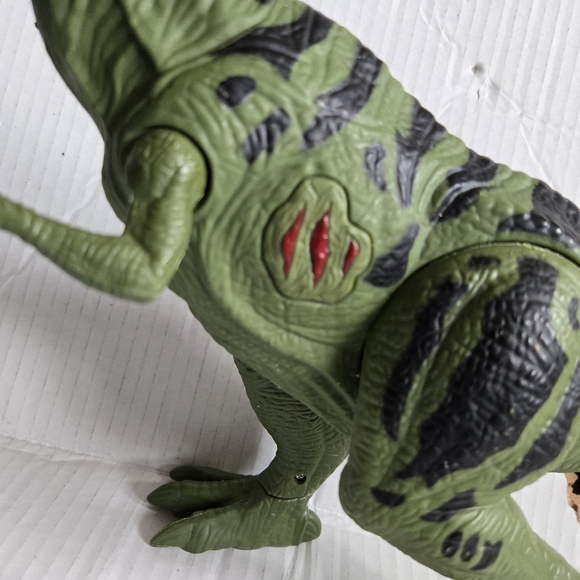 Roaring Tyrannosaurus Rex Red Light Up Eyes Jurassic Park Dinosaur Toy - Picture 5 of 9